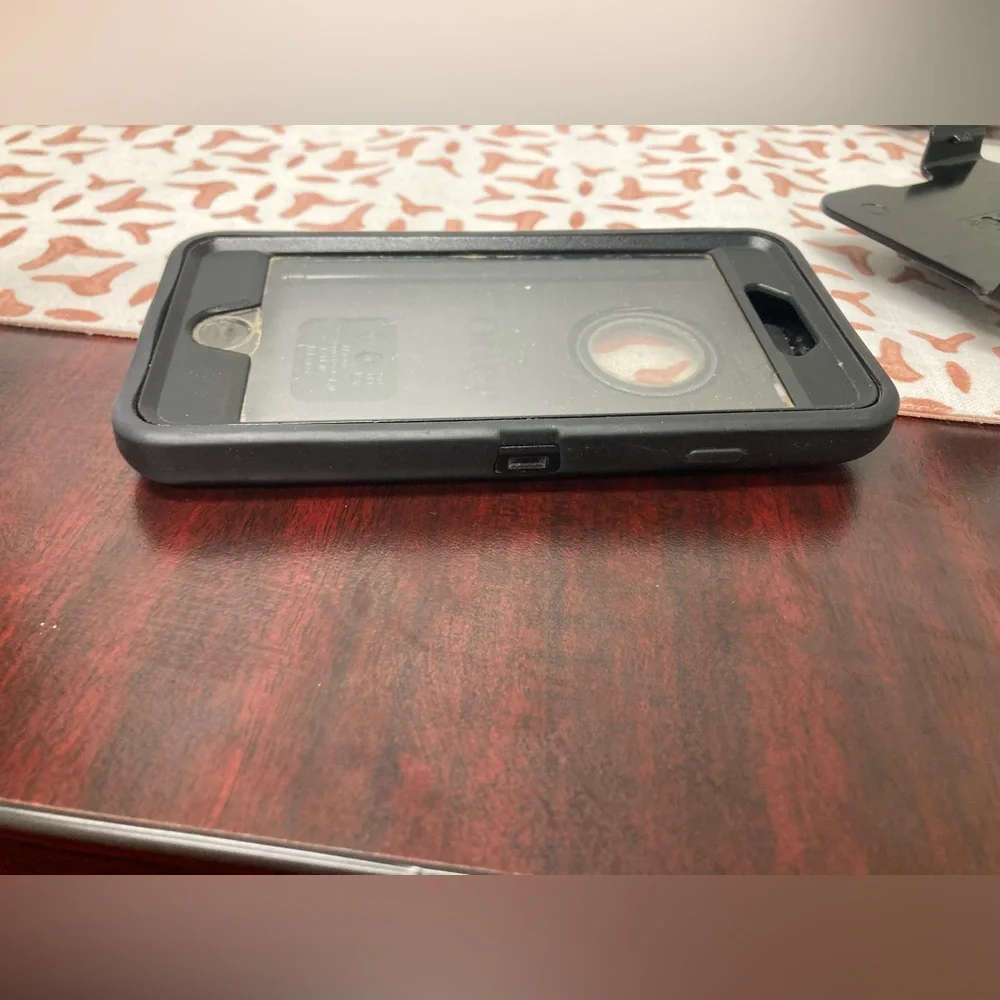 iPhone black defender otterbox rubber plastic 2 pc case holster 6930A otr def 49